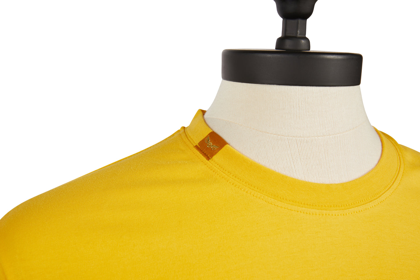 HUFFLEPUFF™ TONAL CREST T-SHIRT